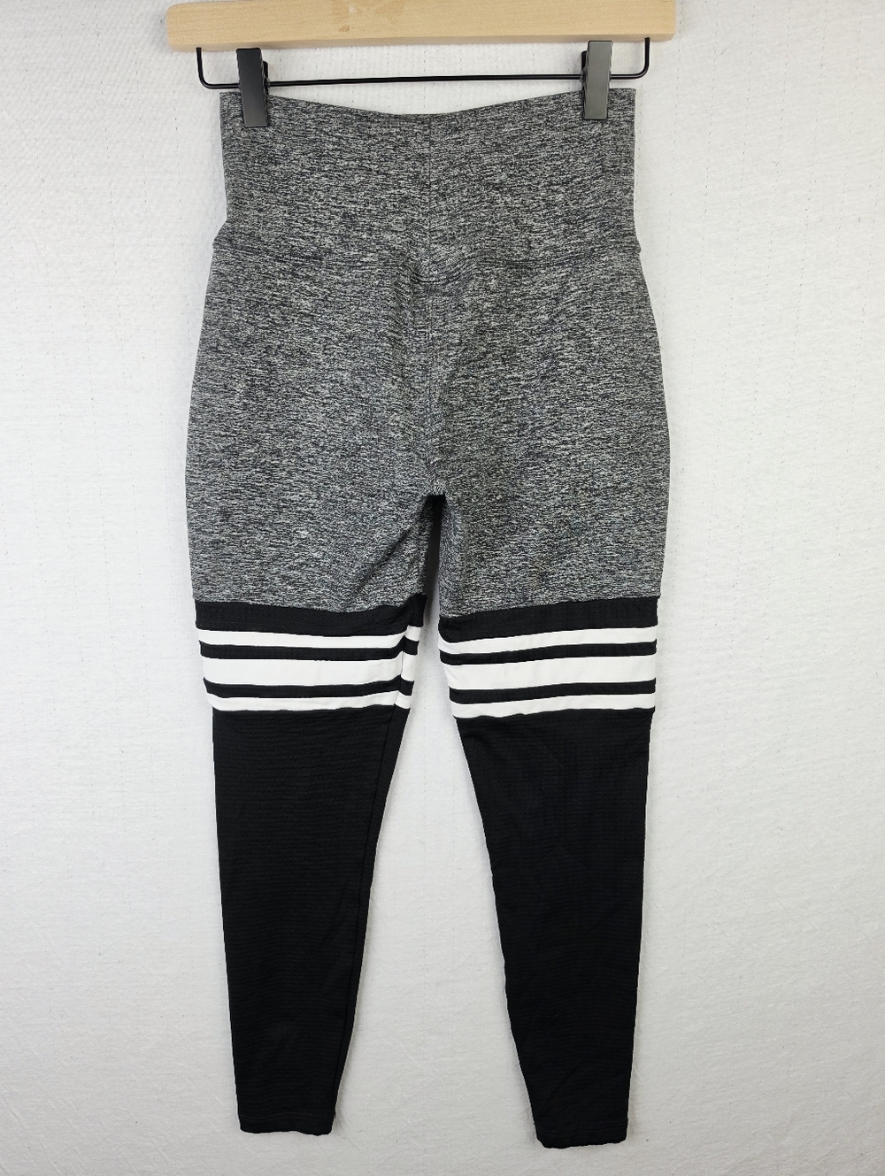 Bombshell Sportswear Leggings Thigh High Sock Gray Spacedye Black size M - Picture 9 of 13